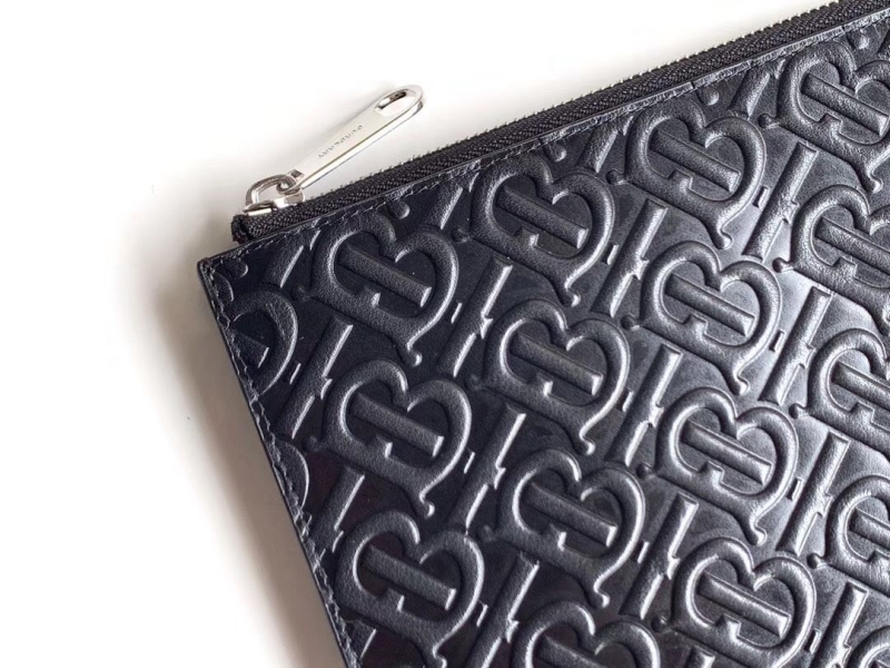 Bv*b*rry wallets